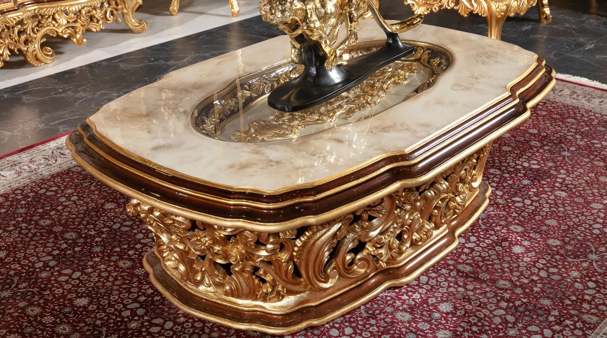 Victoria Royal Set